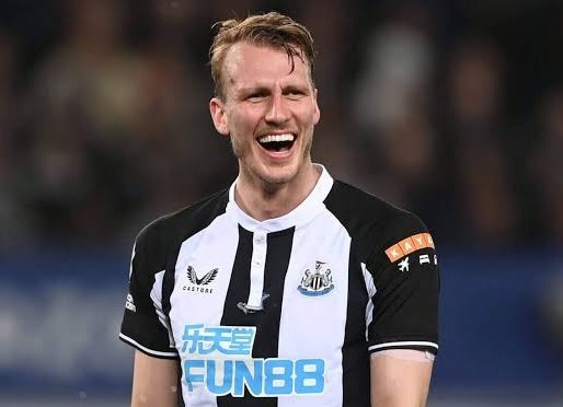 FPL_Atoms's tweet image. My main dilemmas for #GW33
🔸️Foden to KDB (-4️⃣)?
🔸️What to do with Dan Burn?
🔸️Marmoush over Saka for captaincy?
#FPL #FPLCommunity