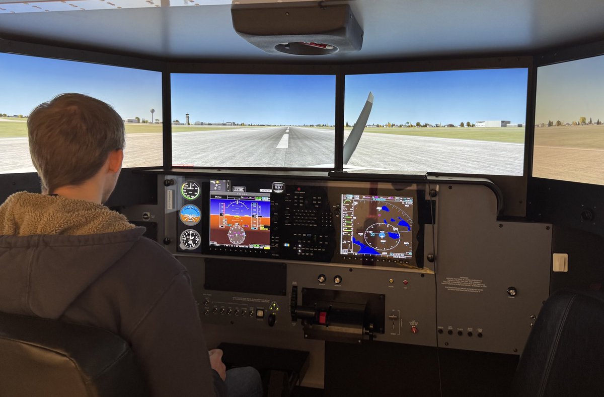 Thank you to everyone who stopped by the Aviation Open House! We enjoyed talking with dozens of future pilots. Anyone interested in becoming a pilot is encouraged to fill out the form on our site and our admissions rep will follow up with you. ascentaviation.com