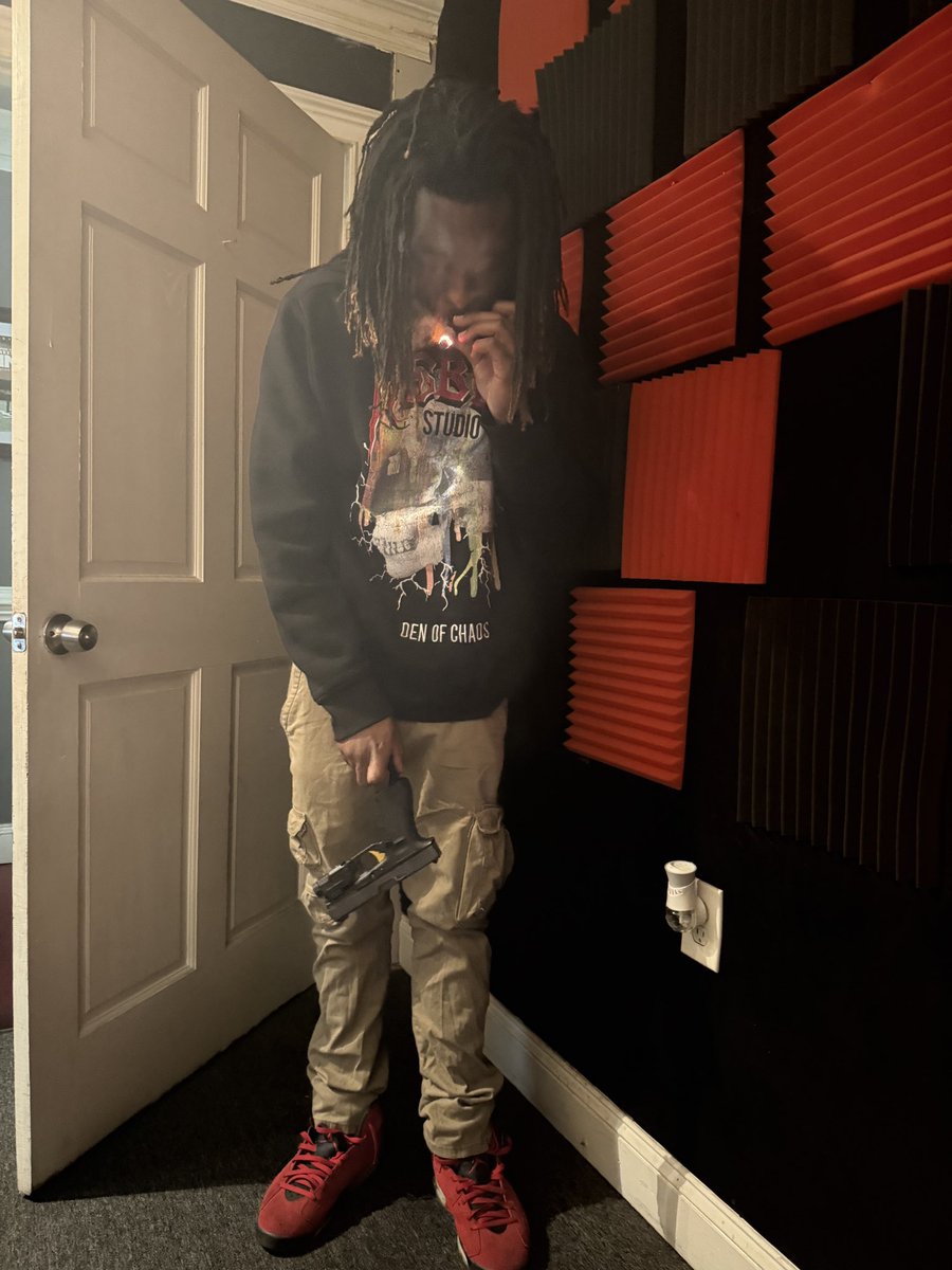 Be thinking abt robberies it evil in my dreads