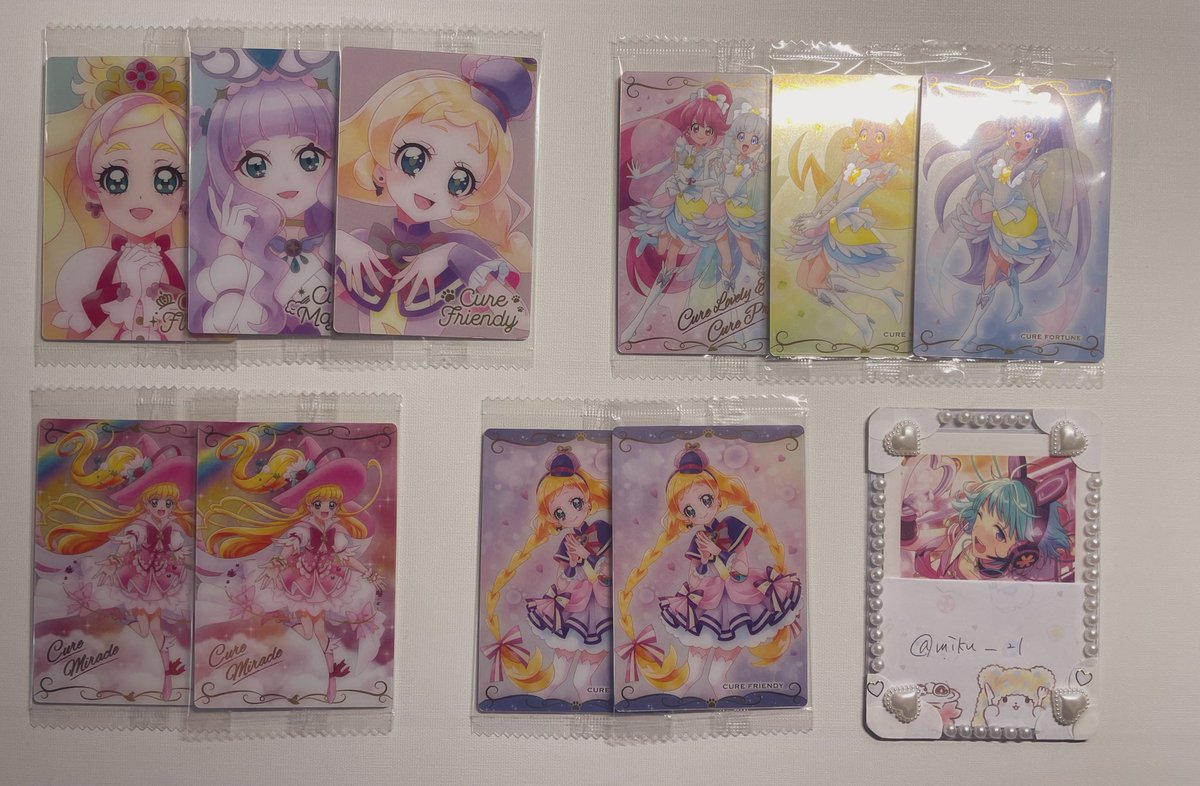 miku__21's tweet photo. [交換] プリキュア ウエハース 11

〈譲〉 画像1.2枚目
〈求〉画像3枚目 ニャミー リリアン マジカル

・HR⇔HRでの交換優先
・郵送のみ

お気軽にお声かけください🙇‍♂️ https://t.co/OhtrRgEBD6