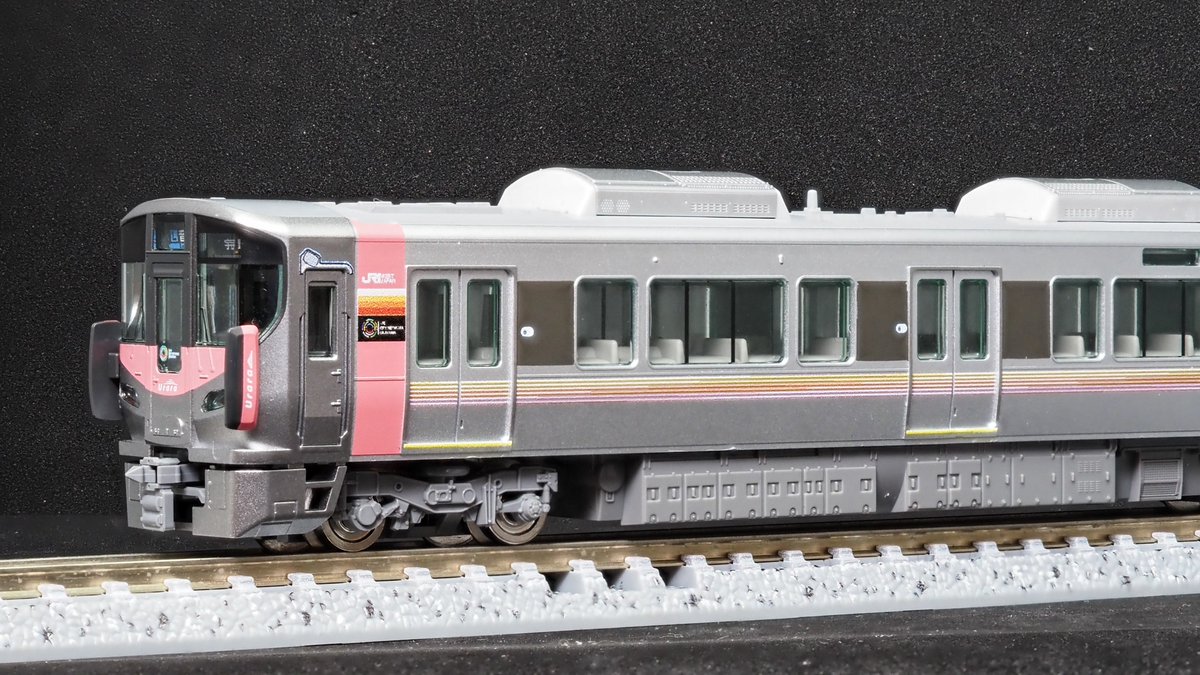 カラーゲージ 🌸227系Urara、塗装済サンプル登場です🚃／ 227-500系