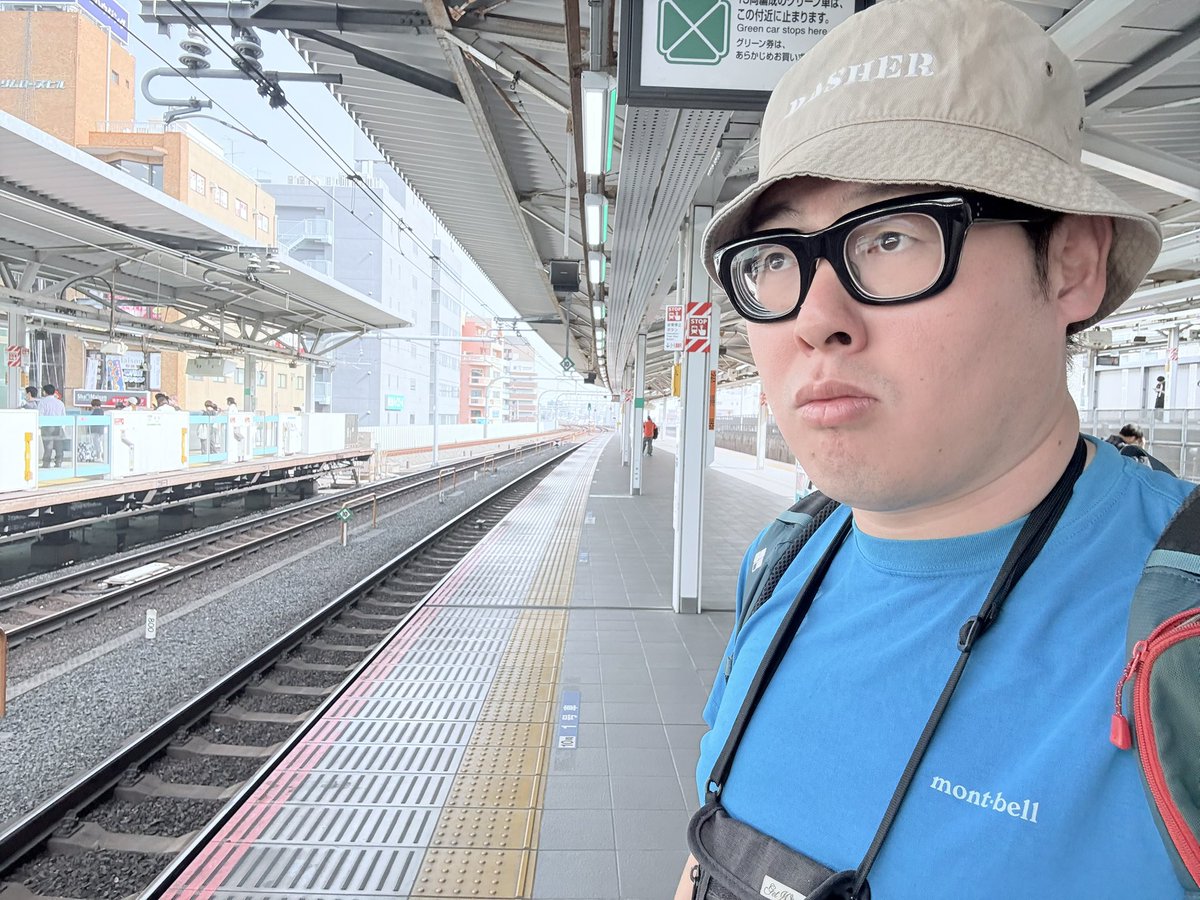 ICCHY8591's tweet photo. 心霊スポットに行くのに、タクシーと電車と飛行機とレンタカー使う人。 https://t.co/Lg20wQGDz0