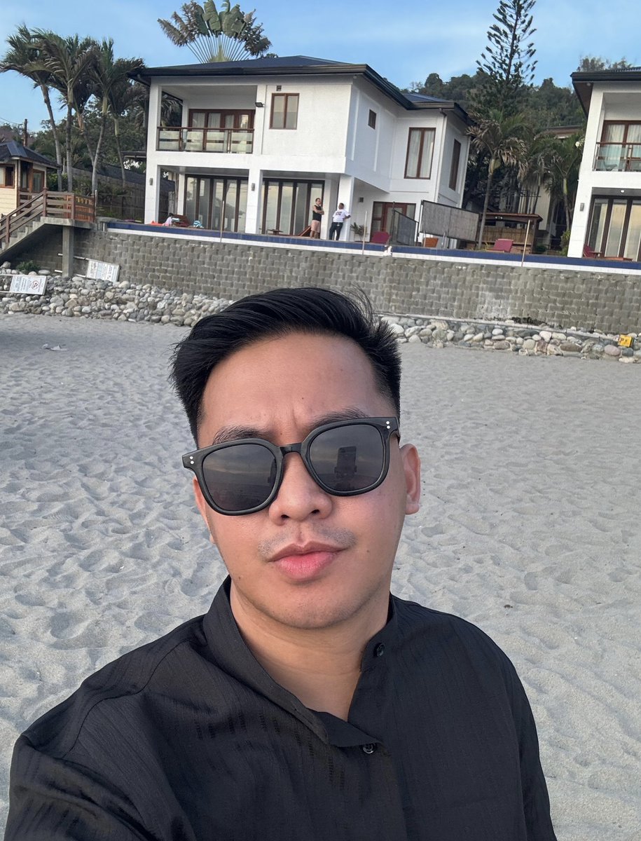 Iwog Mark tweet media