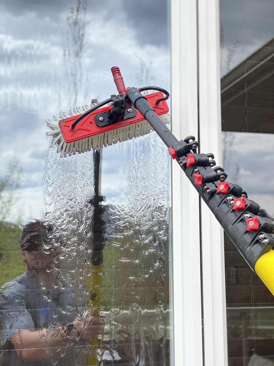 Crystal clear, every time. 💧

From storefronts to skylights, we bring the shine so you don't have to.

📍 Serving Calgary, Okotoks &amp; beyond
📞 (403) 991-3745
🌐 precisionwindowwashing.ca

#WindowCleaning #YYC #Okotoks #CleanWindows #WaterFedPole