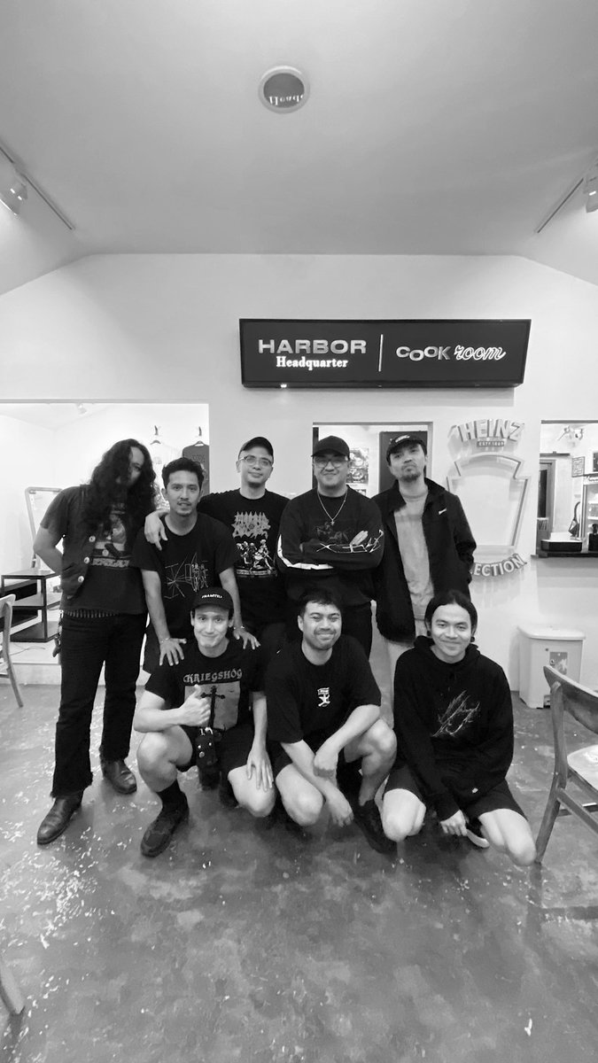 alice_noise's tweet image. Yogyakarta tonight! Sangkring Art Space, we play at 8.