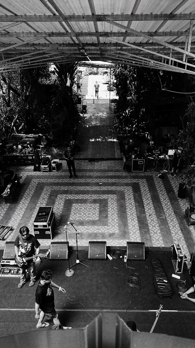 alice_noise's tweet image. Yogyakarta tonight! Sangkring Art Space, we play at 8.