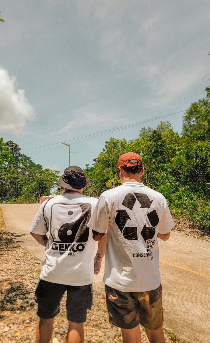 Human designers. 👋
Shirts chosen and own cut.
Meticulous apporval.
Quality.

<a href="/imdanielpadilla/">Daniel Padilla</a>

#WeAreGekko