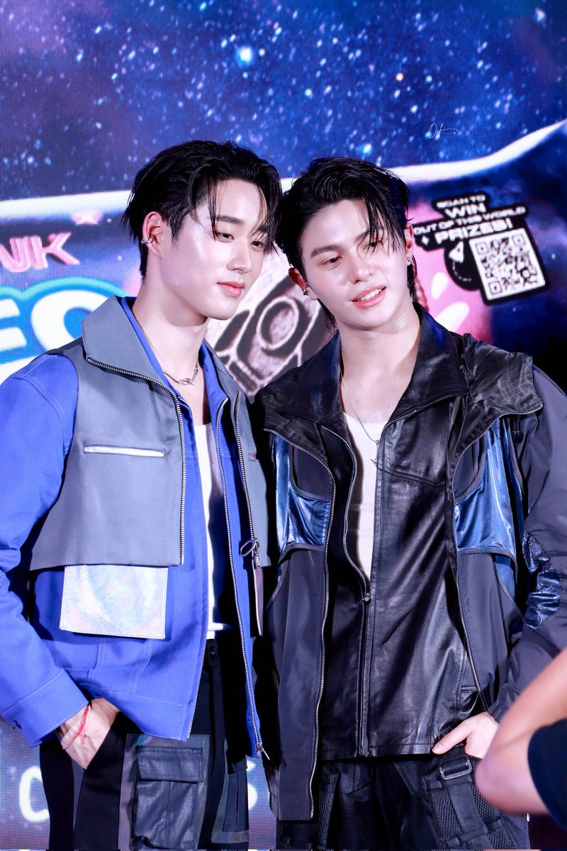 AT_AiDokusho's tweet photo. มาชิมวิลเลี่ยมเอส 😋
#OreoSpaceDunkxWilliamEst
#OreoSpaceDunk
#วิลเลี่ยมเอส
𓏔 𓈒 #OilATPic https://t.co/lCOIkqgtCI