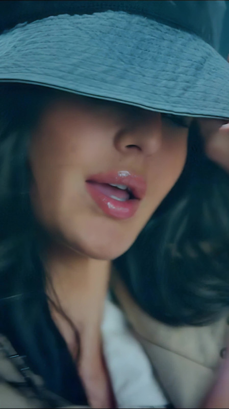 Katrina_addict's tweet photo. F*ck
#KatrinaKaif #Kamli https://t.co/47WQq3r2Vf