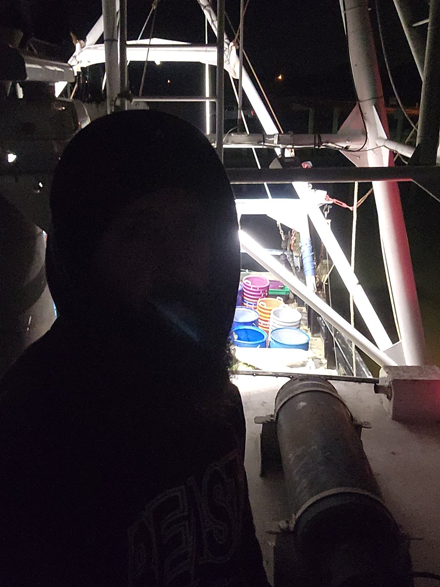 PiGuy820's tweet photo. 27 straight 🔥 hours between 2 jobs and still standing.

This is the season to handle business 😎 and show the 🌎 we are here to stay 🥧 

#Pi Savages stand 🫡up

Follow me on #Pisocials 
FrankWay820👈🏼

I wanna connect into the future 🫶🏽
#PiNetwork 🔥 https://t.co/Vr44mtBBoQ