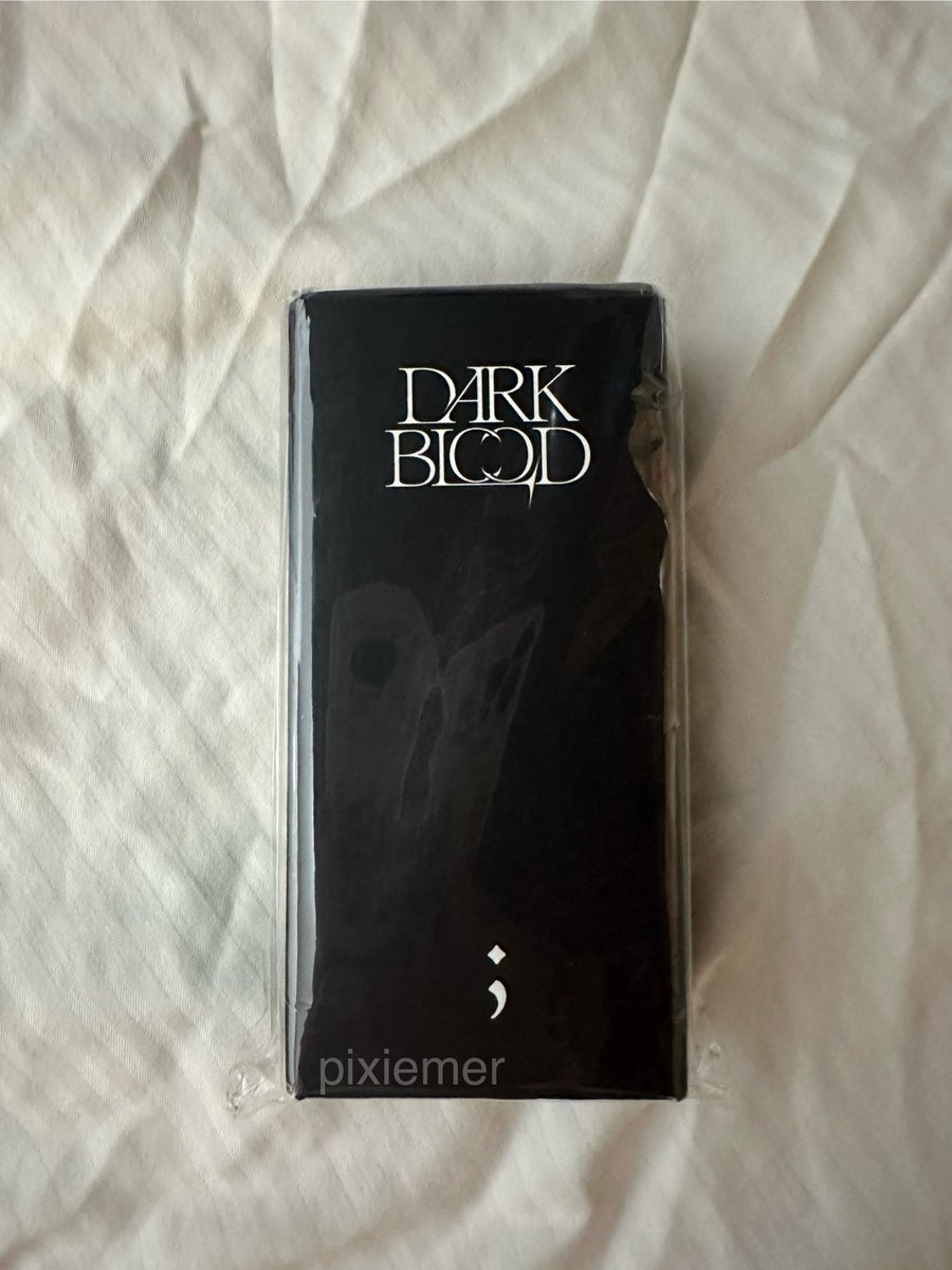 pixiemer's tweet photo. wts lfb ph enhypen enha merch

official dark blood choker / double bracelet
-₱2,500 nego
-onhand
-complete inclusions
-never worn and used

dm or comment to claim💜 https://t.co/mhdqF7m9XS