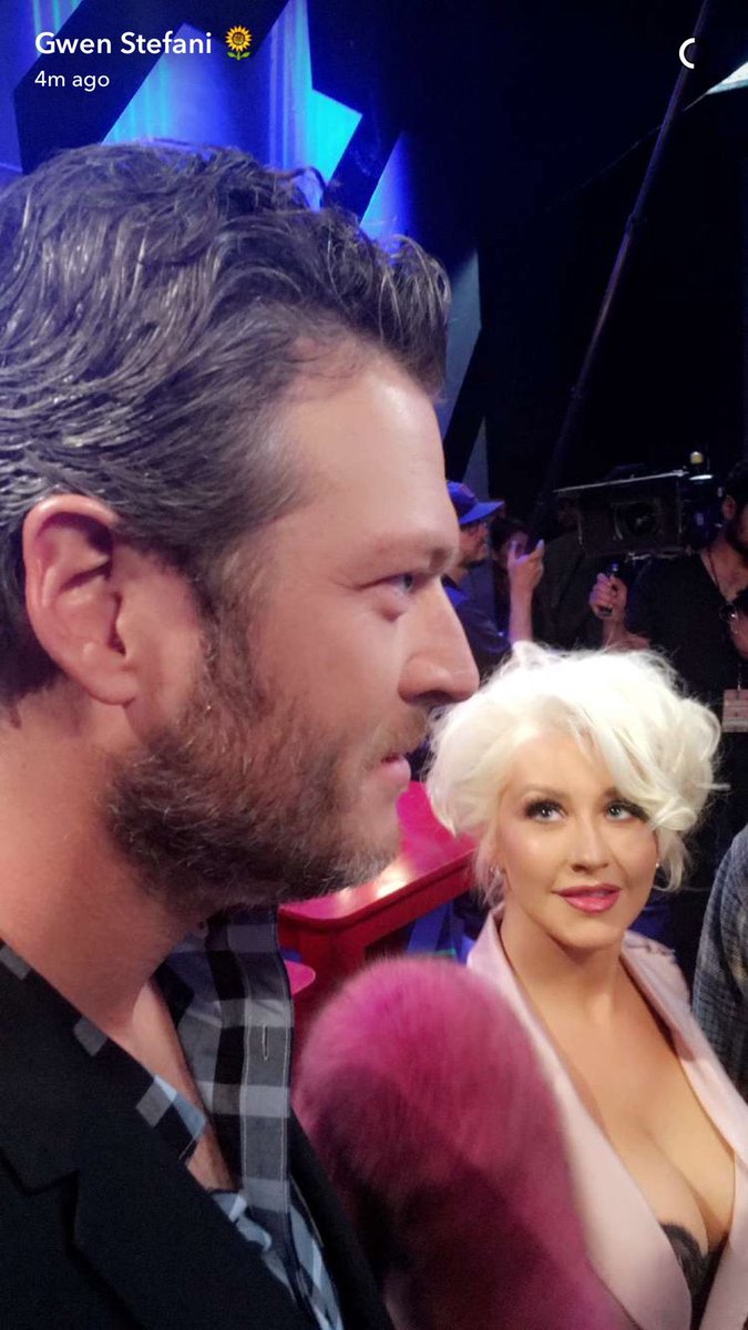 shefanifan0121's tweet photo. April 19, 2016: Gwen Stefani’s Snapchat. #christinaaguilera #xtina #april2016 #event #snapchat #thevoice #season10 #blakeshelton https://t.co/w4my68Ccgu
