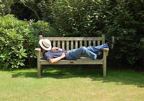 Glotta_Agent's tweet photo. [you find a woman sleeping in a bench with a magazine covering her face and a guitar case beside her] https://t.co/ahGRodNAEx