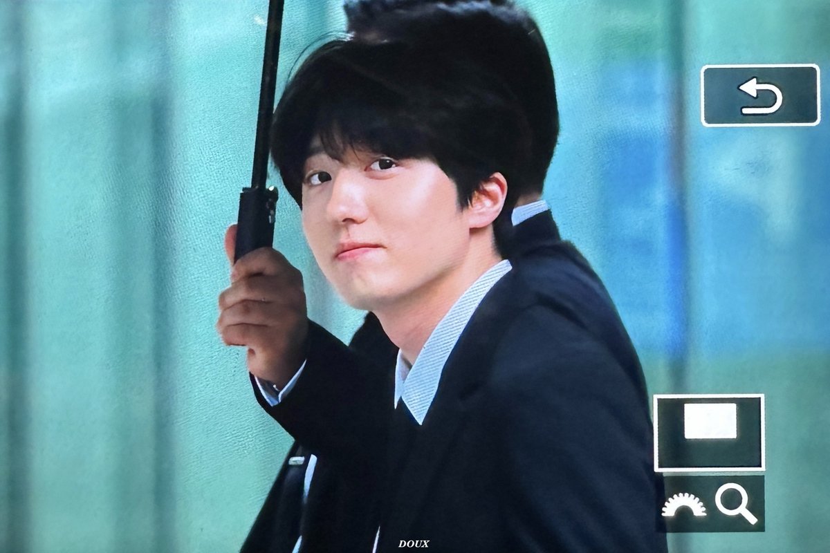 doux_cn's tweet photo. 250419 
🌧️
#찬희 #강찬희 #CHANI #SF9 https://t.co/WRjQSym4Iz