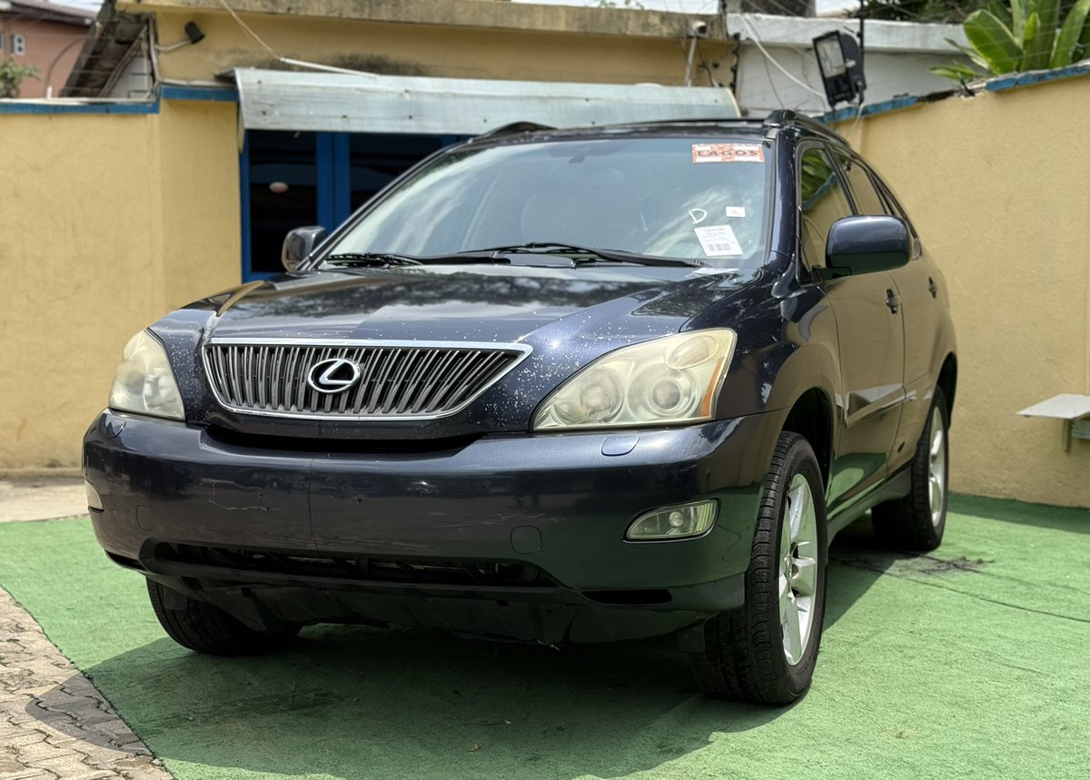 PraiseHimAutos's tweet photo. 2006 Lexus RX330 
Clean title 
Leather seat
Price: 15.5m 

Location: Ikeja, Lagos https://t.co/x5IgWso4Xt