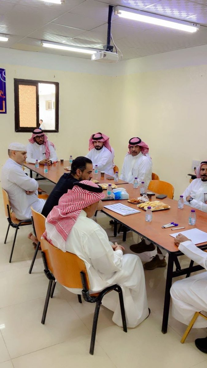 forsanebda's tweet photo. أقامت متوسطة وابتدائية مدارس فرسان الإبداع الأهلية تفعيل برنامج مجلس أولياء الأمور  الفصل الدراسي الثالث/1446
حيث تم مناقشة عدة محاور مع أولياء أمور الطلاب حول مايخدم سير العملية التعليمية للطلاب https://t.co/lbC6Y0P6Is