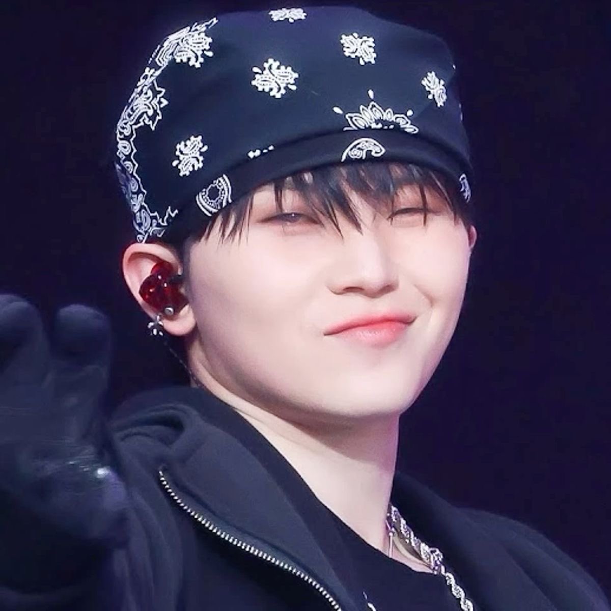 이 착장 어떻게 잊어요??