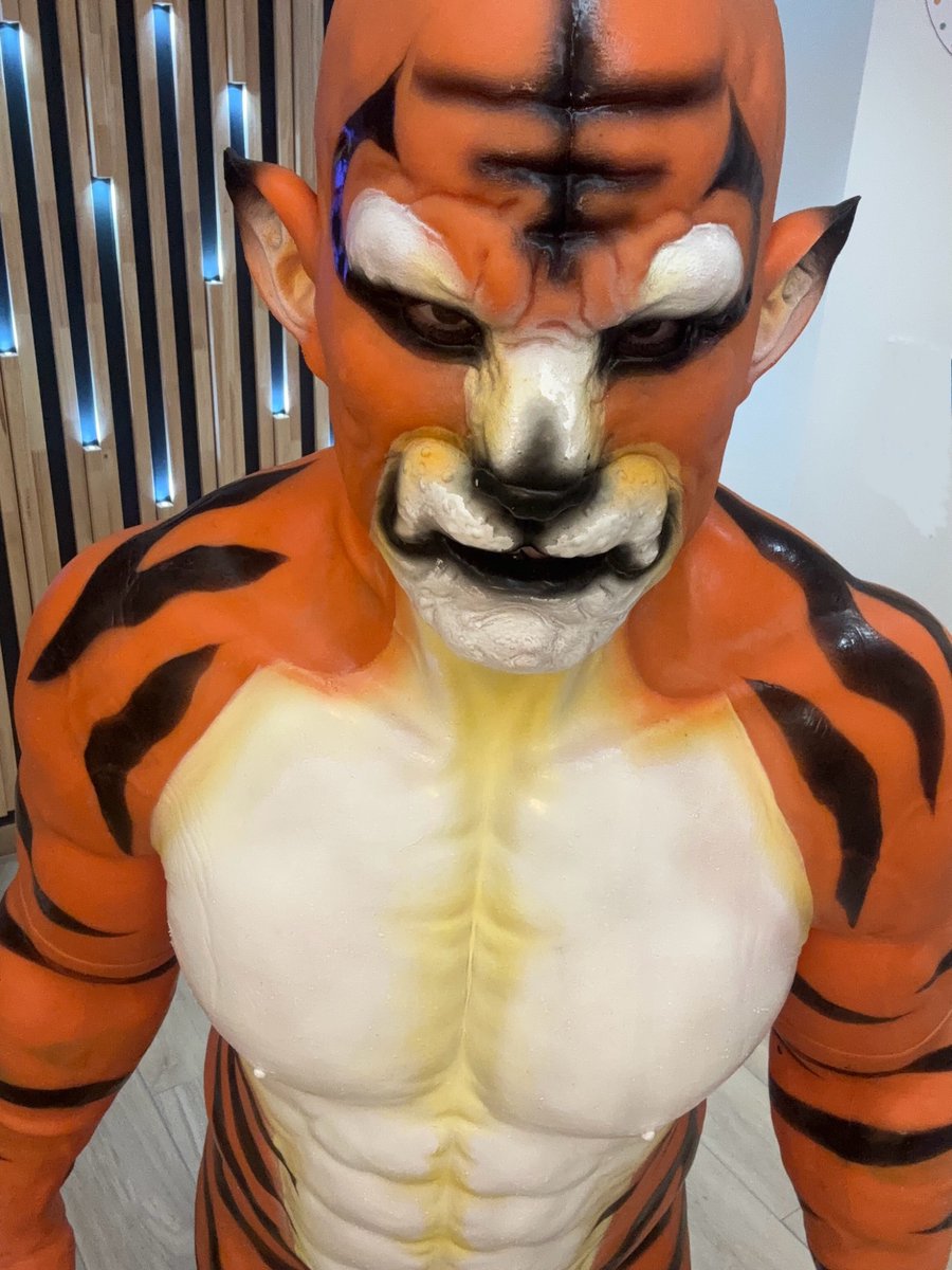 Be wise

<a href="/Smitizen/">SMITIZEN</a> #smitizen #siliconemask #siliconesuit #tiger #animals
