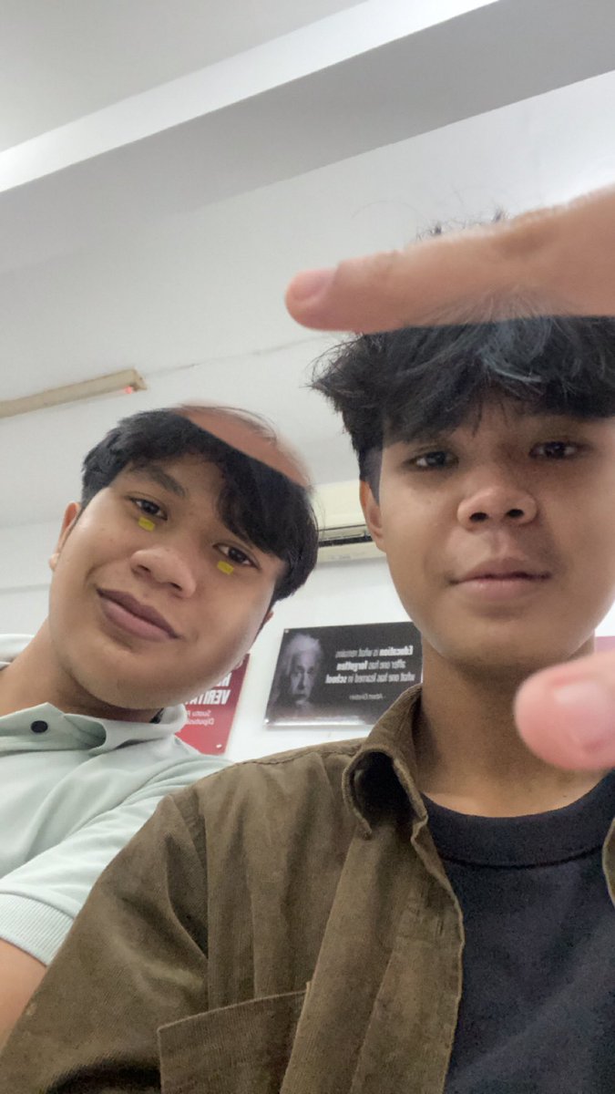 haris tweet media