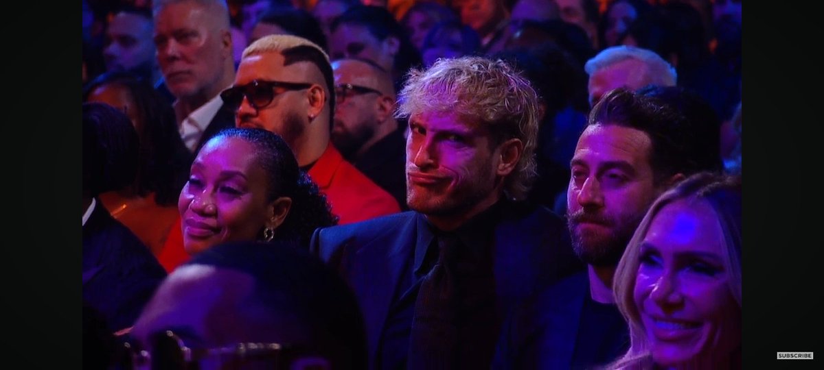 CM Punk - "And I say I'm the Best in the World"

Logan Paul: 💀 

#WWEHOF2025 #WWE