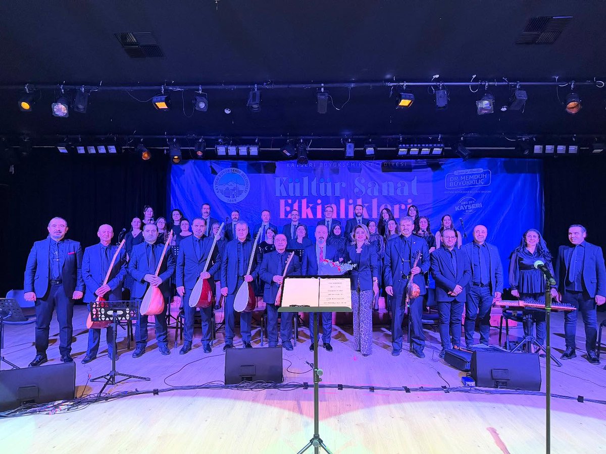 Kayseri Büyükşehir Belediye Konservatuvarı’nın hazırladığı Türk Halk Müziği Konseri, Şef Mesut Divringi yönetiminde, müziksever hemşehrilerimizin yoğun katılımıyla gerçekleşti. 📷
#HerŞeyKayseriİçin