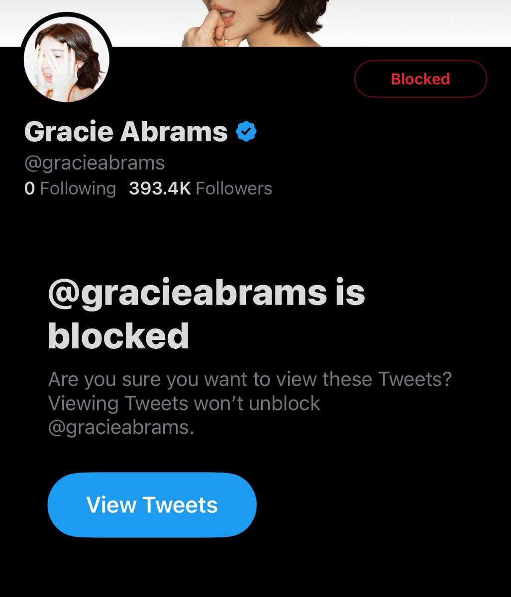 RippedMind's tweet photo. lady gaga's mic malfunctioned during her coachella set so i blocked gracie abrams https://t.co/0amre2DWPn
