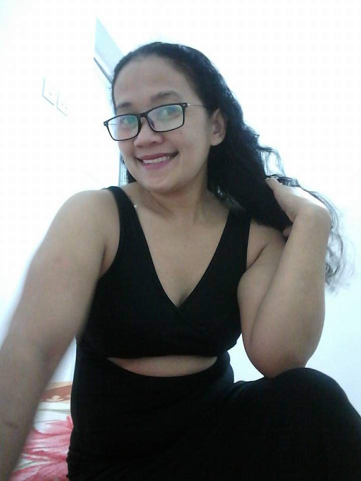 RejuMon17's tweet photo. He smells my sweaty armpits 💦. My husband loves the smell of my sweat 🧿💦. He always sleeps with his face in my armpit 🫂👃 i love you my man my sweet husband 🍆💦 you are my world ❤️ I am happy with you❤️
Philippine wife 🍑💋 Indian husband 🍆💦 https://t.co/bO4GuJ6Z2O