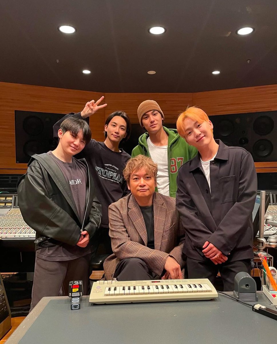 svtbillboard's tweet photo. [#INF0]

Carats, Shingo Katori × #SEVENTEEN collab song “BETTING” will be officially released on CD for the 1st time!

Track 12 on Shingo’s new album 'Circus Funk', out  🗓️ 2025.05.28

WOOZI joined production + vocals by JEONGHAN, MINGYU &amp; SEUNGKWAN 🫶

#세븐틴 #セブチ @pledis_17 https://t.co/e0WyMKlFrW