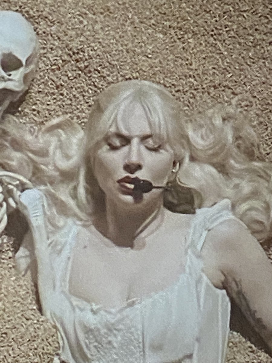 idkpotttt's tweet photo. You see that? Face? She’s mad mad, someone is getting fired after coachella bdkdodkso https://t.co/G2GQmksKtS