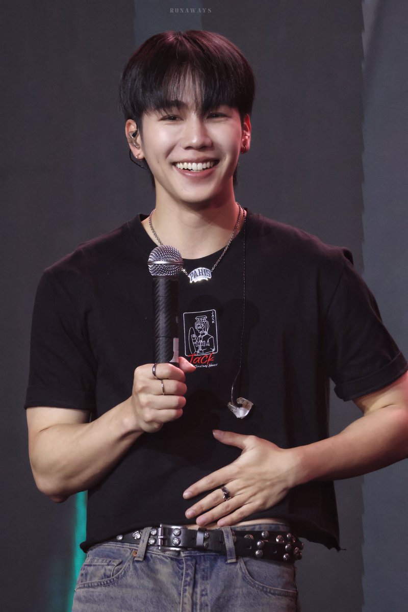 _runaway_s's tweet photo. วัยรุ่นเบบี้ทรี~ 

#YinWarExclusiveFMinVietnam
FM YINWAR IN VIETNAM 
#warwanarat @warwanarat 
#ชีนวร https://t.co/9yWdb4USVe