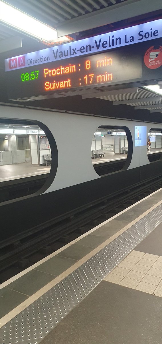 Kaoru Nagisa tweet media