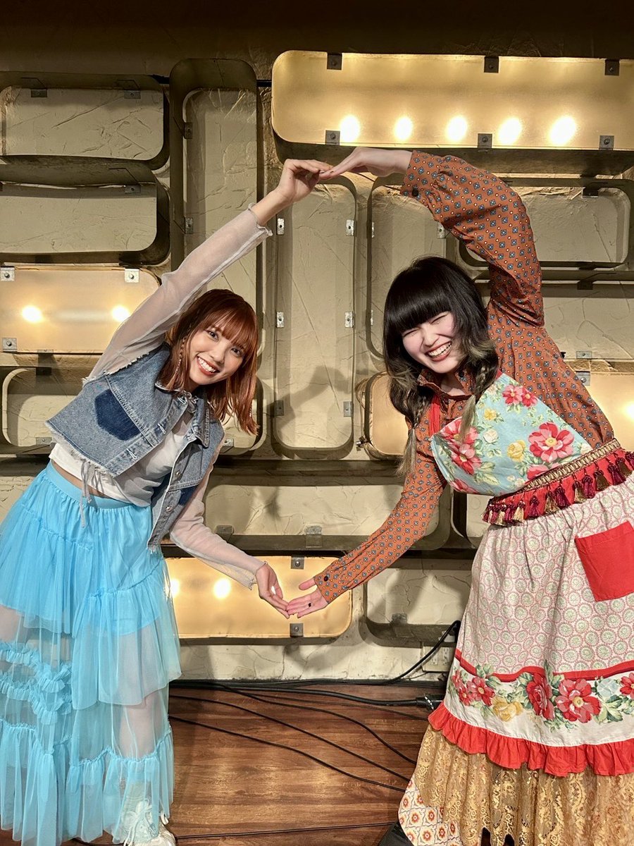YowMomm's tweet photo. 本日の昼公演、#スピラスピカ との2マンライブ、お越し頂いた方々ありがとうございました。
午後のひと時、素敵な会になりました🌼

5月末からワンマンツアー始まりますー🎵
#カノエラナ
オフィシャル先行実施中！
https://t.co/mL6hhRmY2s https://t.co/Qu4iTFyJ06