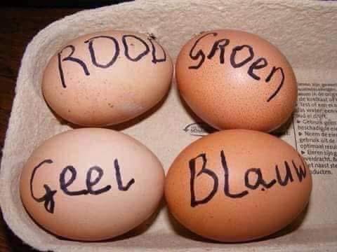 kleinkraakie's tweet photo. Goedemorgen allemaal,
Maak er een mooie dag van 🍀💐
Met bloed, zweet en tranen bezig zijn geweest en nu vele uren, is dit het resultaat.
Ik ben best wel trots op mezelf, al zeg ik het zelf🥹
#paaseieren #Pasen https://t.co/3qdbkKZE2J