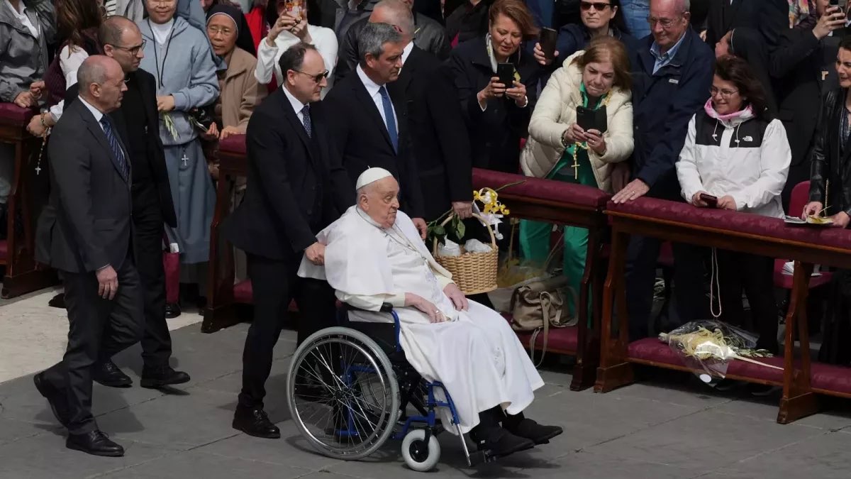 Did The Pope Die? tweet media