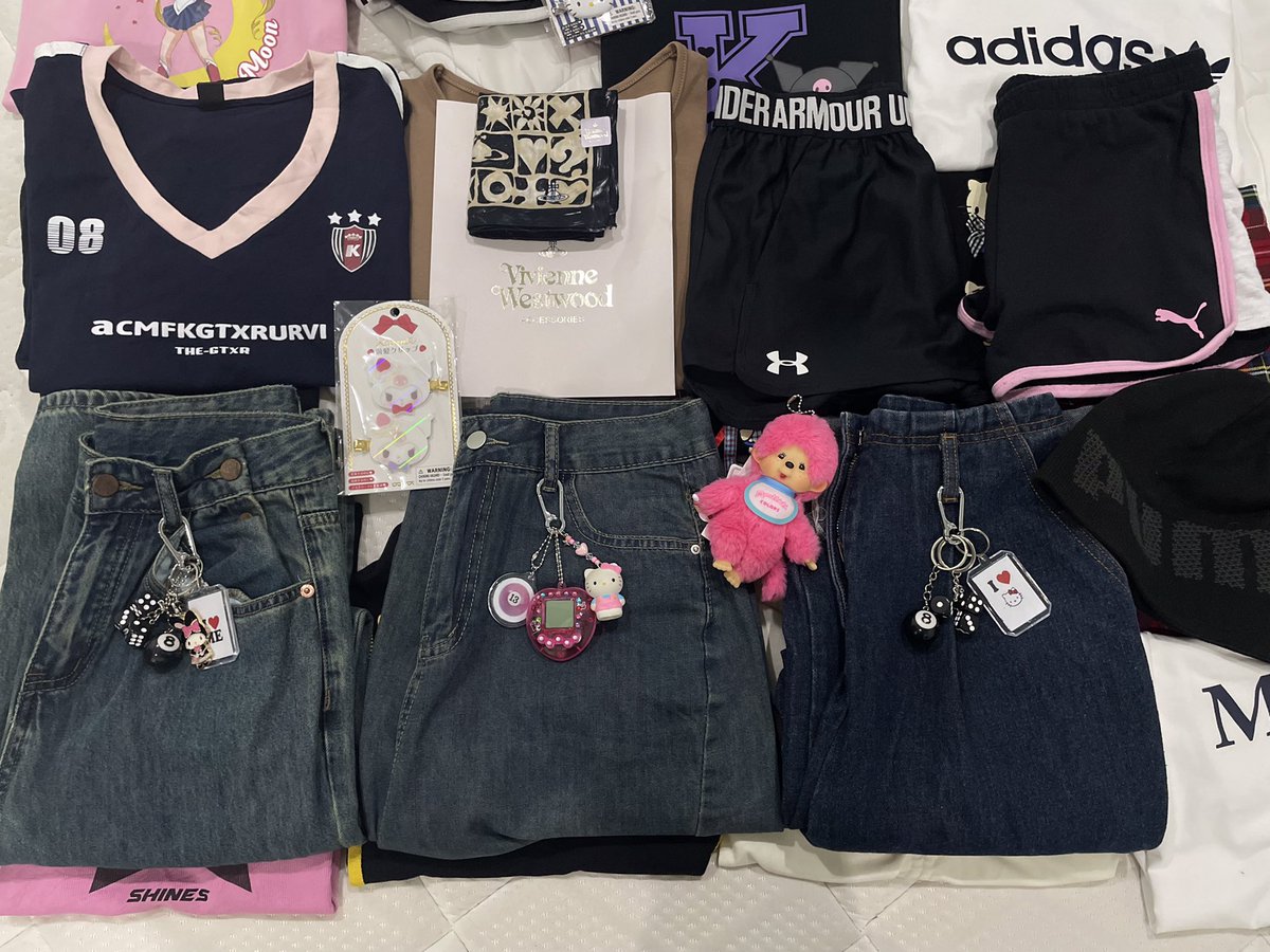 3pmCo9's tweet photo. 🌸◞·   OOTD    🫧₊🎧

εїз ราคาน่ารัก แถมจุกๆเหมือนเดิมงับ 💗

𐙚 ลงวันนี้หรือพรุ่งนี้ค่ะ  🛋️✨

꙳⋆ ฟอ���+รี+ปัก ลด 5บาท🍒

#ส่งต่อเสื้อผ้า #เสื้อผ้ามือสอง #ส่งต่อเสื้อผ้ามือสอง #ส่งต่อคสอ #ส่งต่อกระเป๋ามือสอง #SanRio #cintage    #adidas #vghbkkมือสอง https://t.co/n5GNOm2D6a