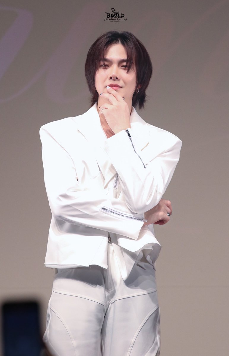 ขาวออร่ามากๆเลยครับบบ ผมน่ารักหล่อสวยงามมั๊ยครับท่านผู้ชมมม 💙✨🤍

SPRING DATE WITH BUILD

#BuildJPFanmeeting2025

#BuildJakapan <a href="/JakeB4rever/">BIU.</a> 
#Beyourluve