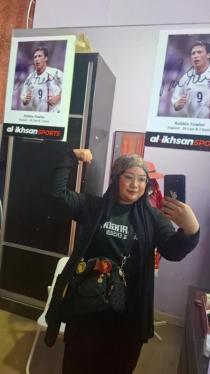 NoorFazwin's tweet photo. Hey Giants, im backkkkk at Stadium MBPJ for our very last match against The Cops today after for so long hihihi ajomm guys, lets have some fun!! ππͺπΌπ΄π‘
#AkuTurunLastMatch
#StadiumMBPJ
#SelangorFC
#RedGiants https://t.co/uaEw75b7OH