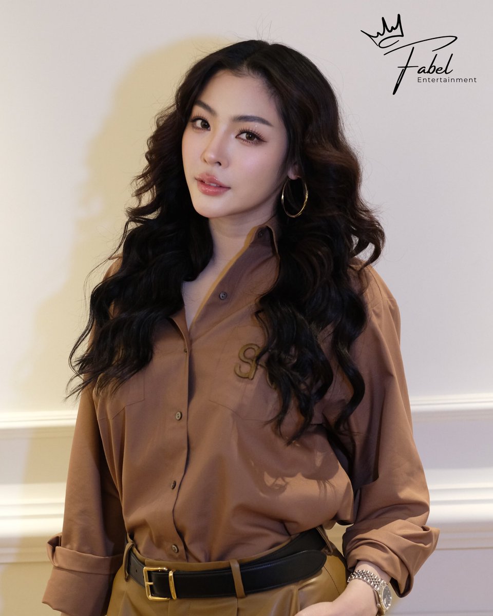 FFabel_Ent's tweet photo. พร้อมแย้วววว 💛🌻

FAYE IN NANNING DAY1  
#PerayaFMinNanningD1 https://t.co/WKp8KMWYP3