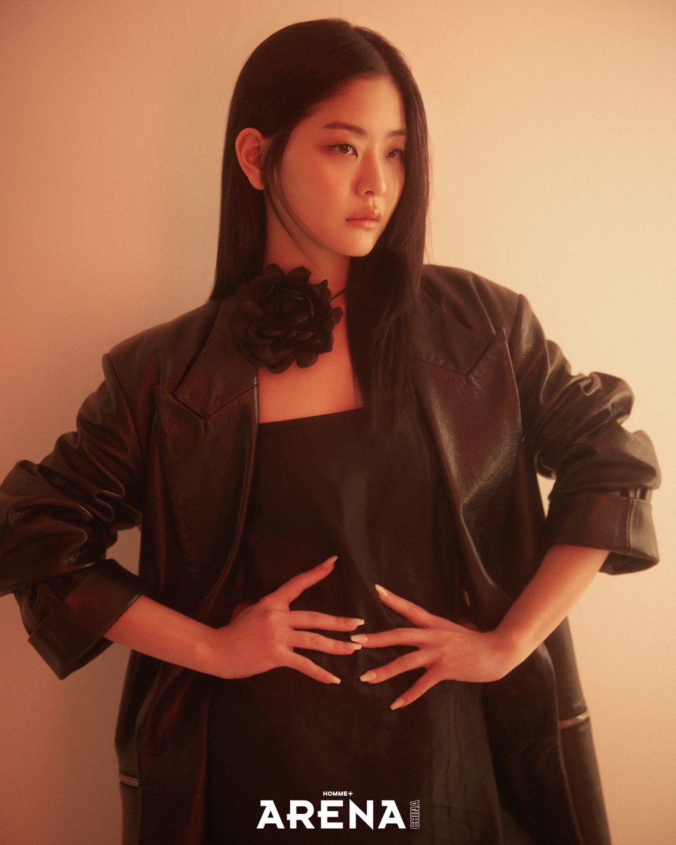 chungsubin47's tweet photo. arenahommepluschina 
April Issue❤️ https://t.co/tTsUqBI8ic