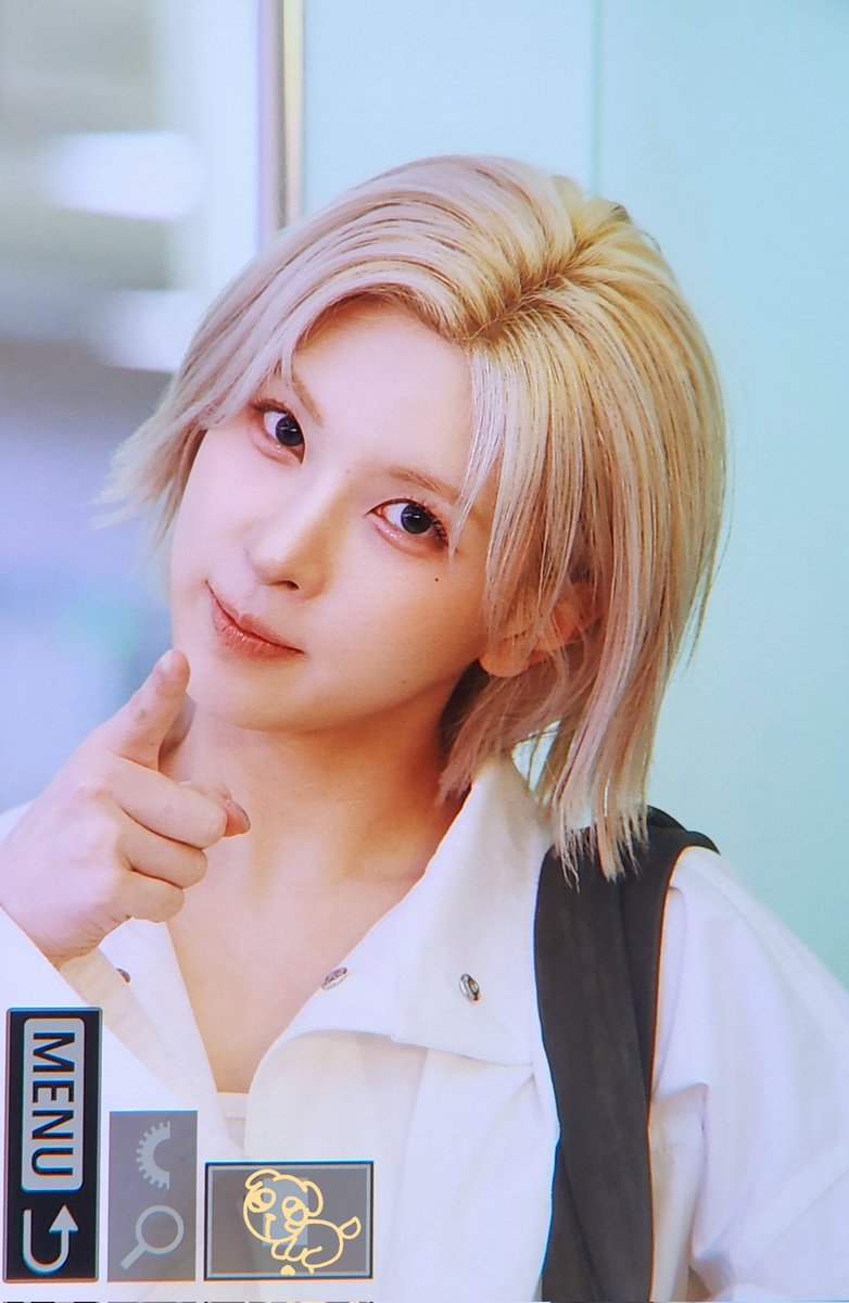 hitherverse's tweet photo. ㅤㅤ
[ 𝟮𝟱𝟬𝟰𝟭𝟵 ㅡ 𝐏𝐑𝐄𝐕𝐈𝐄𝐖 ]

HITHER SARAH at Indonesia Arena. 

#HITHER #SARAH 
ㅤㅤ https://t.co/zxpZLOM0al