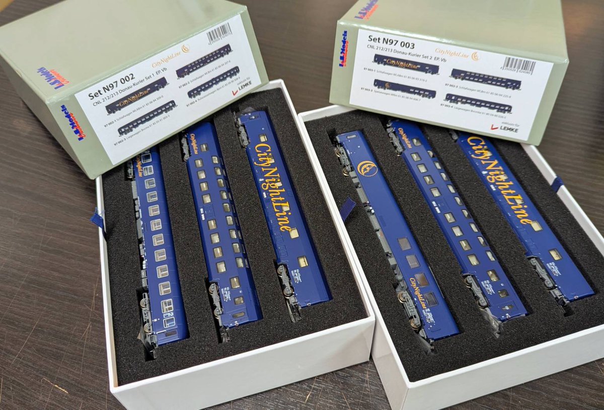 elmertrain1's tweet photo. #Nゲージ
前回、即完売した。 
Lsmodelの美しい 
シティナイトラインが 再入荷しました!  
#CityNightLine https://t.co/wGgV39VSbw