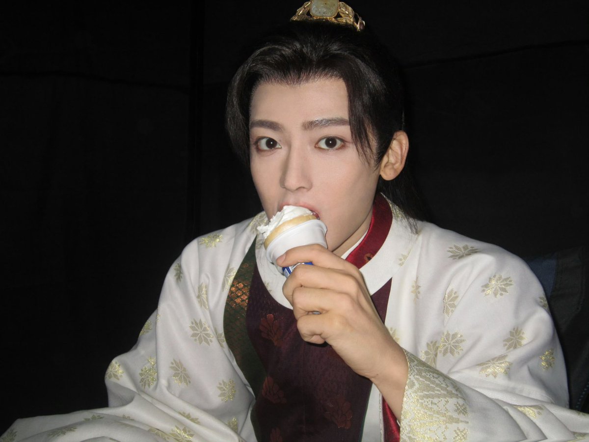 250419 #HouMinghao studio weibo update 

#侯明昊 • #후명호