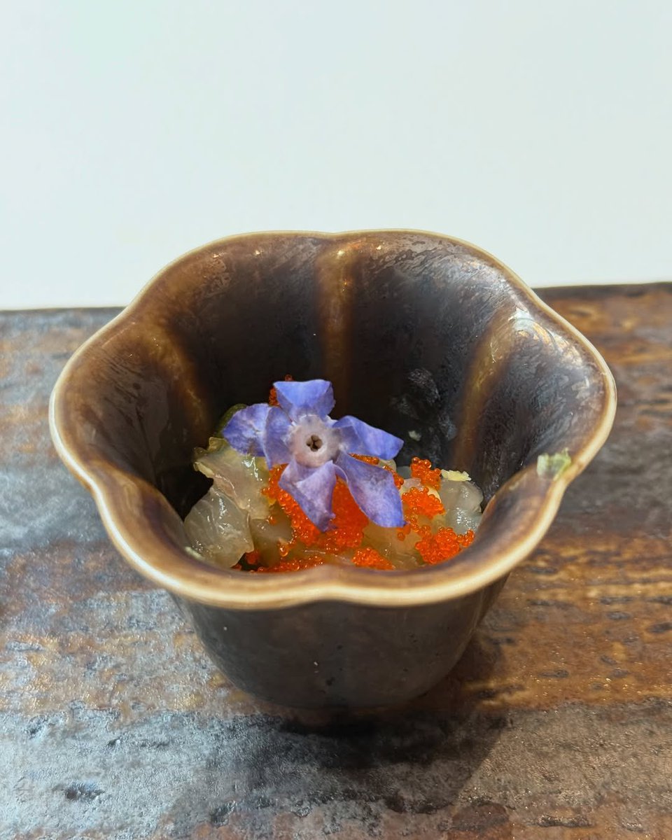 intrustweeat's tweet photo. Siyah Beyaz Bir Dünyaya Adım Atın!

 New 2D Shirokuro ile tanışın! "Sushi meets Art" sloganıyla yola çıkan bu özgün restoran, sadece lezzetli bir yemek sunmakla kalmıyor, aynı zamanda sizi iki boyutlu bir sanat eserinin içine davet ediyor.

Devamı:

https://t.co/4T6H9O4Pzi https://t.co/jUqpnKIyrL