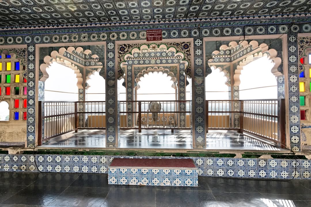 Remembering Maharana Sangram Singh II (1710–1734 CE) on his birth anniversary — a visionary ruler under whom Mewar flourished.

His legacy lives on through marvels like Shiv Vilas Chini Chitrashali, offering panoramic views of Udaipur that still mesmerize visitors.