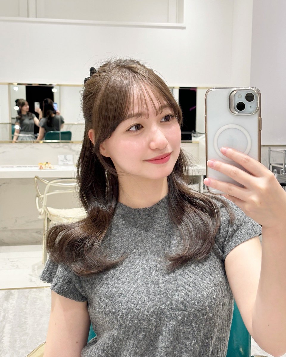 37chan_118's tweet photo. レイヤーばちばちに入れて、前髪も作りました💇🏻‍♀️
今日暑いね https://t.co/CAngvlcuyu