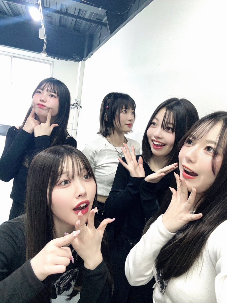 2face_official_'s tweet photo. 🌸2FACE OSAKA FANMEETING&LIVE~Spring Flowers~🌸
3日目ありがとうございました!✨
次回は明日
📅4月20日(日) ⏰19:00開演
📍PLUSWIN HALL 南堀江
お待ちしております✨✨
https://t.co/ygKpzlxhQK
#2FACE
#2FACE_OSAKA
#2FACE_Spring_Flowers https://t.co/sGaUgrCcKj