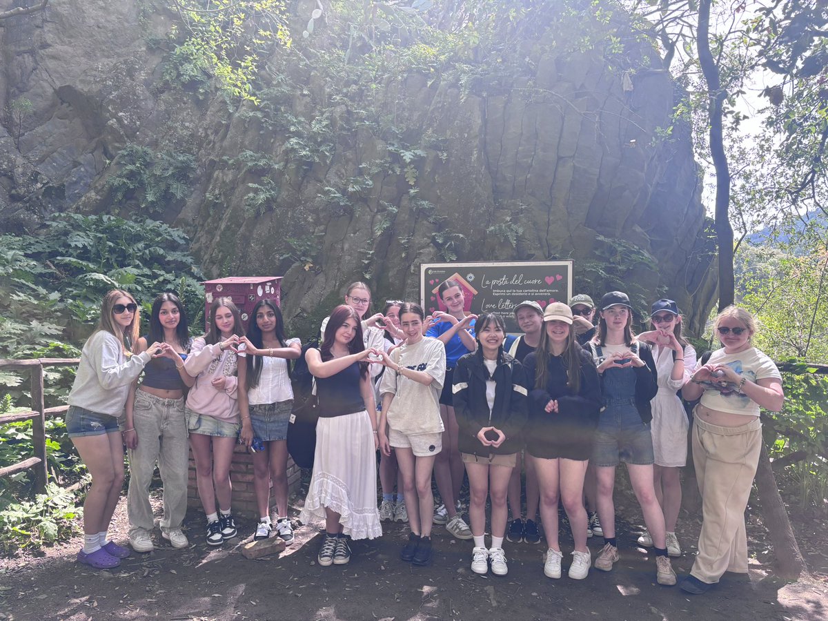 Bishop Llandaff Geog tweet media