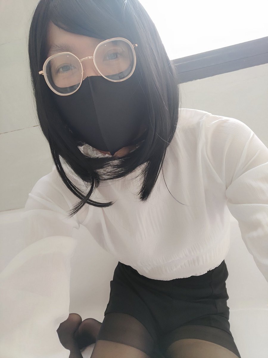 intimate0524's tweet photo. 天氣看起來已經開始不適合女裝的日子了🥺
各位！冬天見~
#偽娘 #男の娘 #女裝男子 #絲襪 #crossdress #cd https://t.co/4KX1zU2ZKc
