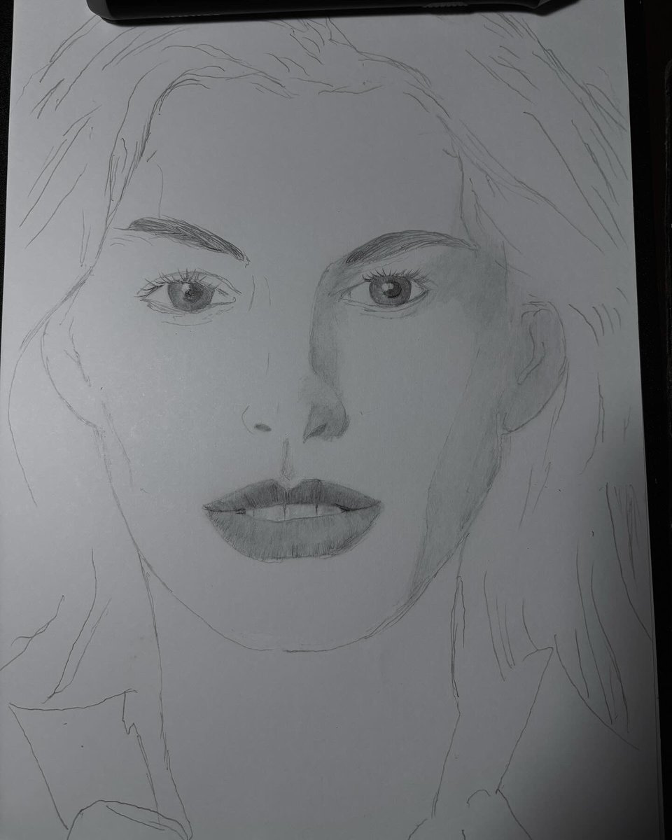 Luoskywalker's tweet photo. to fazendo um desenho novo, enfim voltando a rotina após meses ✍🏼❤️ https://t.co/BXdAiw3E9T