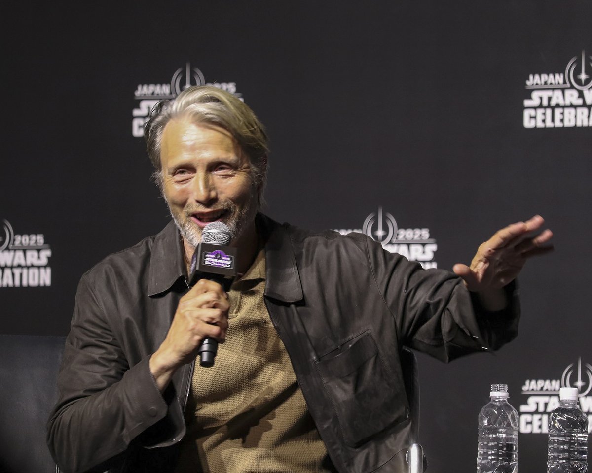 "I also liked the episode about the friendship between Mads and Ben Mendelsohn"
<a href="/roars_movie/">ロアーの映画ログ(X支部)</a> 
#madsmikkelsen #hannibal #マッツミケルセン #マッツ・ミケルセン #StarWarsCelebration #StarWars 
Mads Mikkelsen